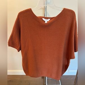 Short sleeve sweater, brown color with tag never worn.